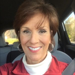 Meet your Posher, Suzanne